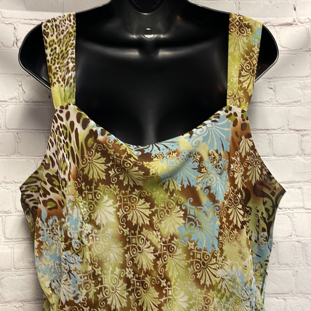 Plus Womans sleeveless blouse 2X - Picture 8 of 12
